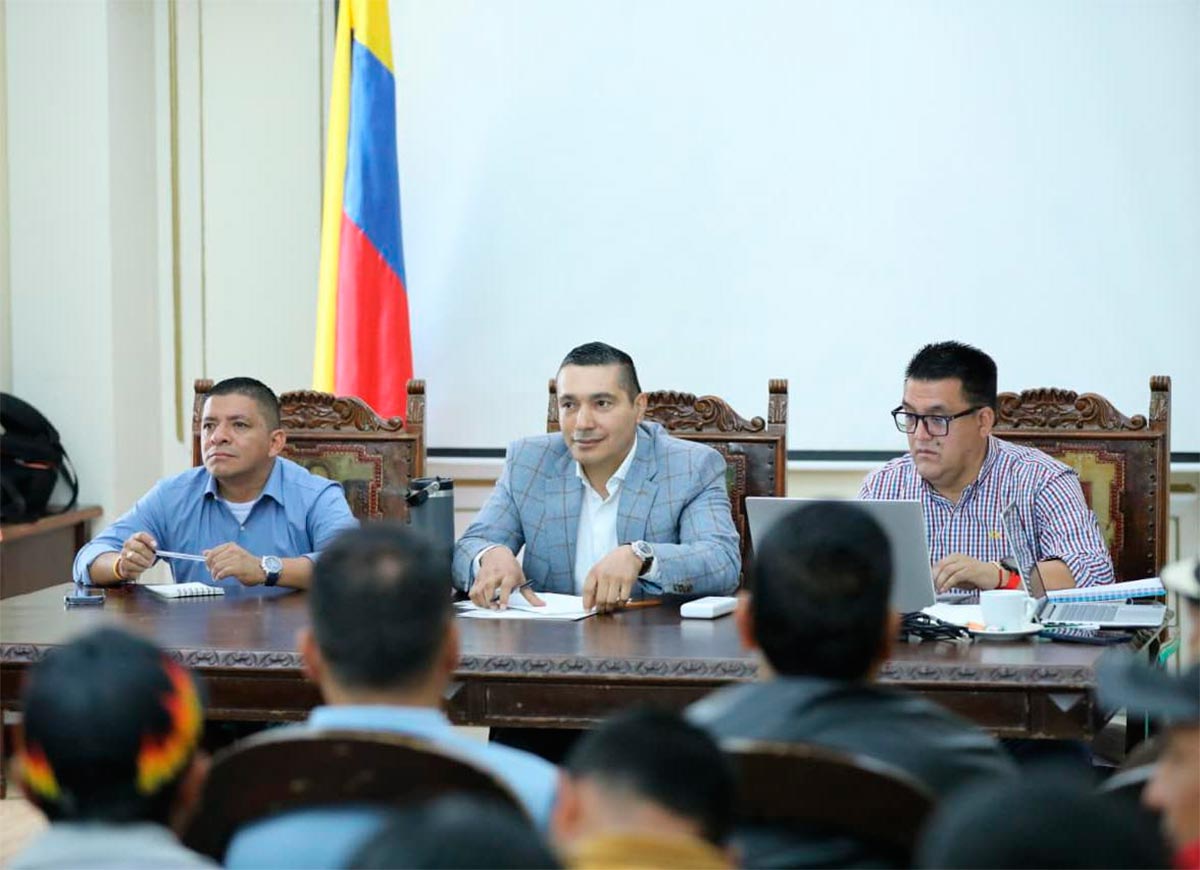 Gobernador-del-Cauca-traza-hoja-de-ruta-para-el-desarrollo-de-Almaguer.jpg