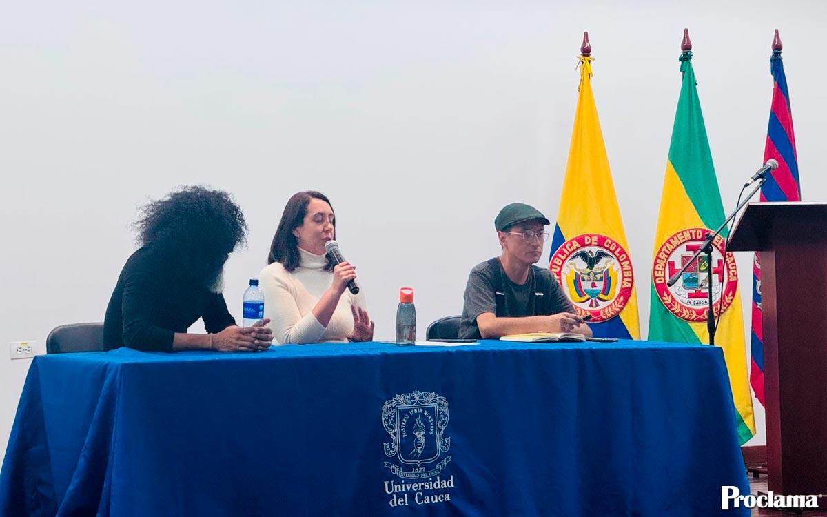 La-poesia-dialoga-con-el-cine-en-el-Club-Rizoma-en-Popayan.jpg