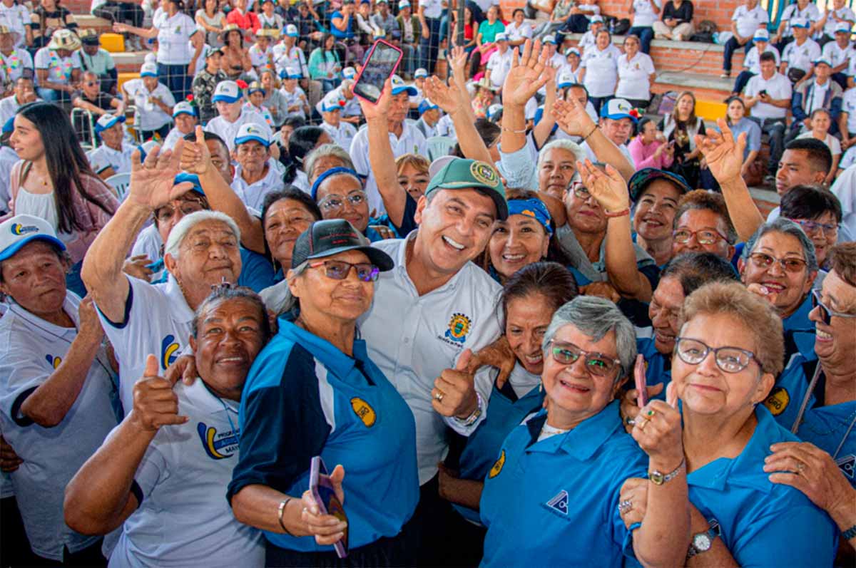 Popayan-rindio-homenaje-a-las-familias-y-adultos-mayores.jpg