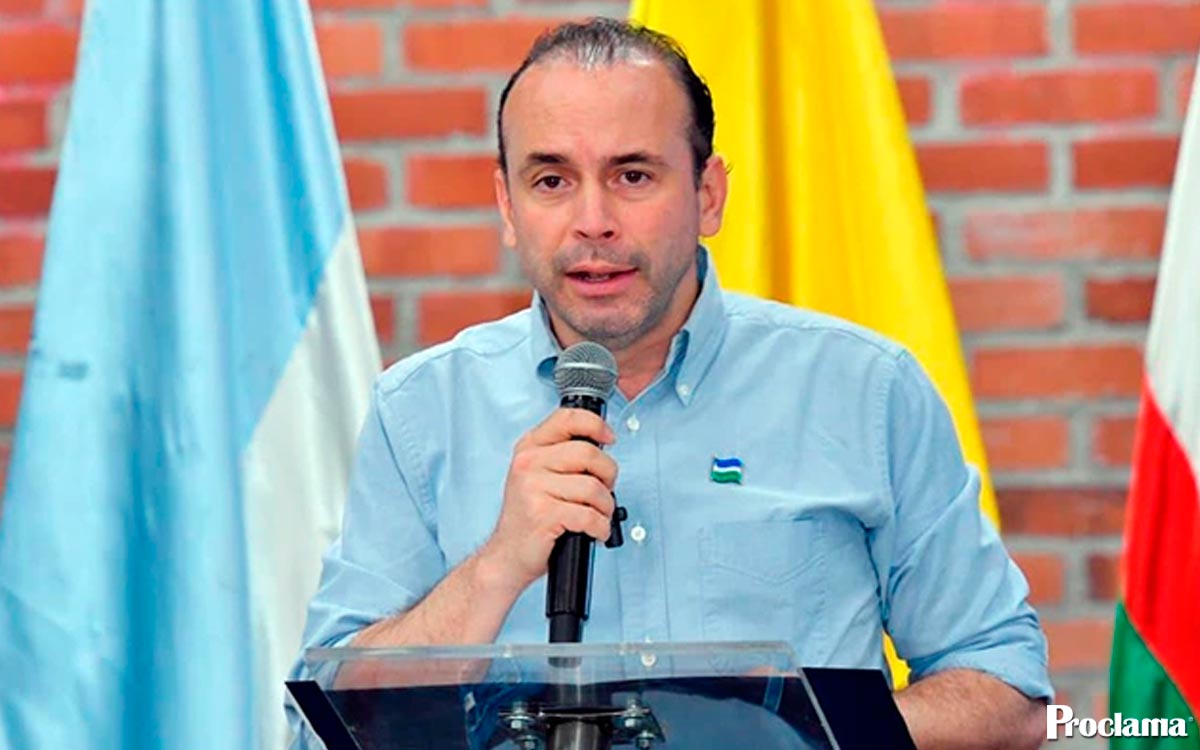 Alejandro-Eder-anuncia-plan-regional-para-rescatar-el-Tren-de-Cercanias.jpg