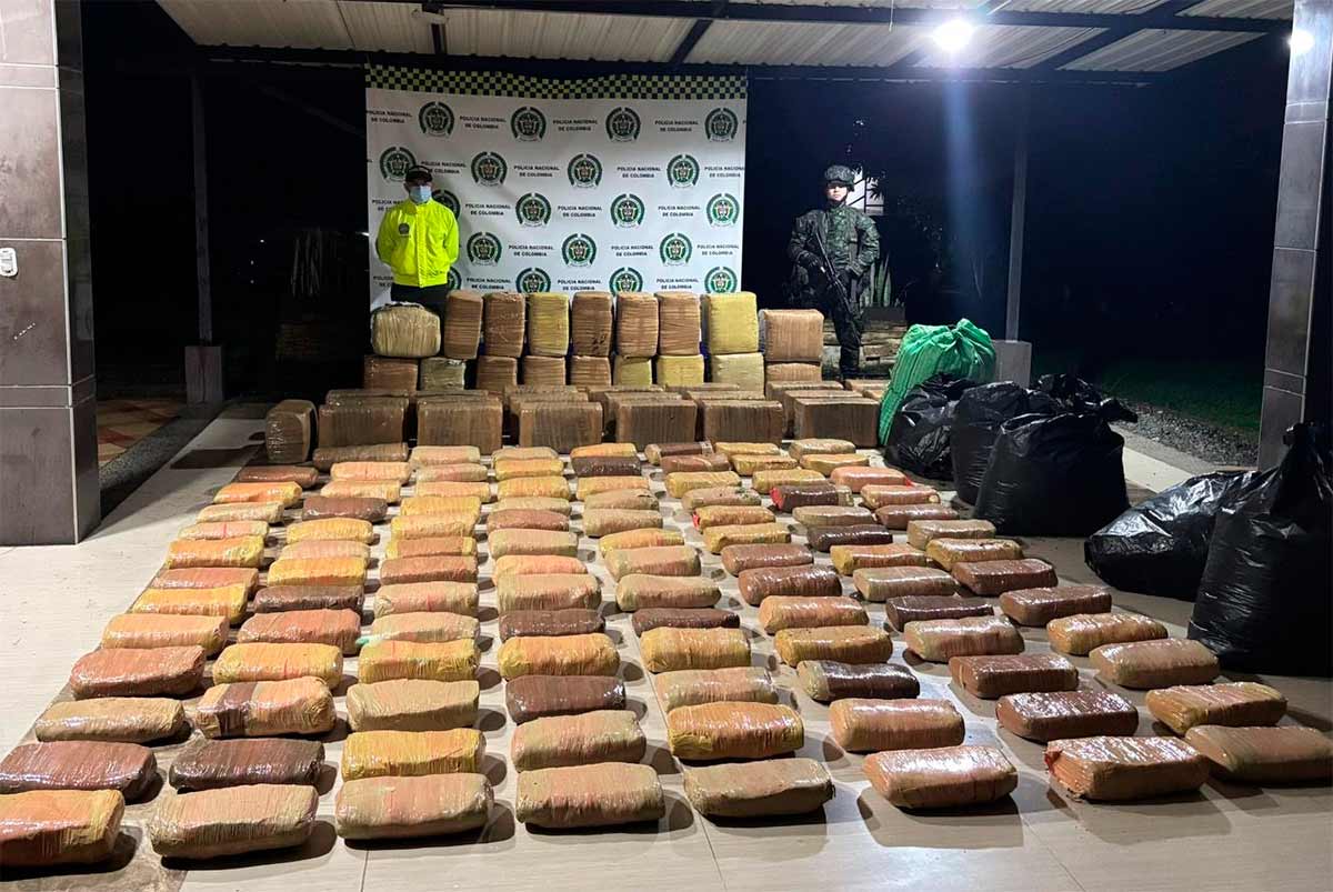 Ejercito-incauto-800-kilos-de-marihuana-en-el-norte-del-Cauca.jpg