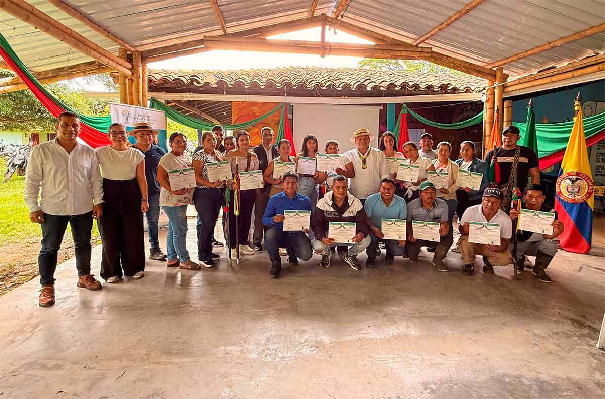 URT-certifica-lideres-indigenas-y-comunales-en-formulacion-de-proyectos-en-Caloto.jpg