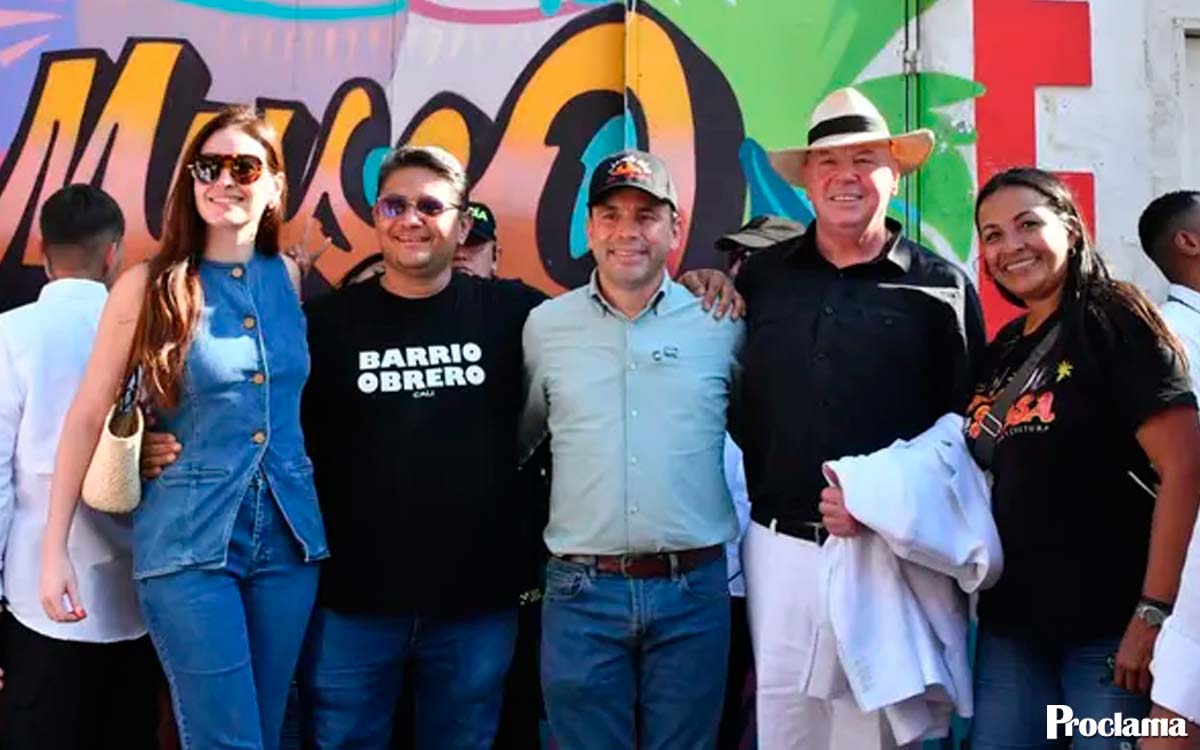 Embajador McNamara visita el Barrio Obrero de Cali