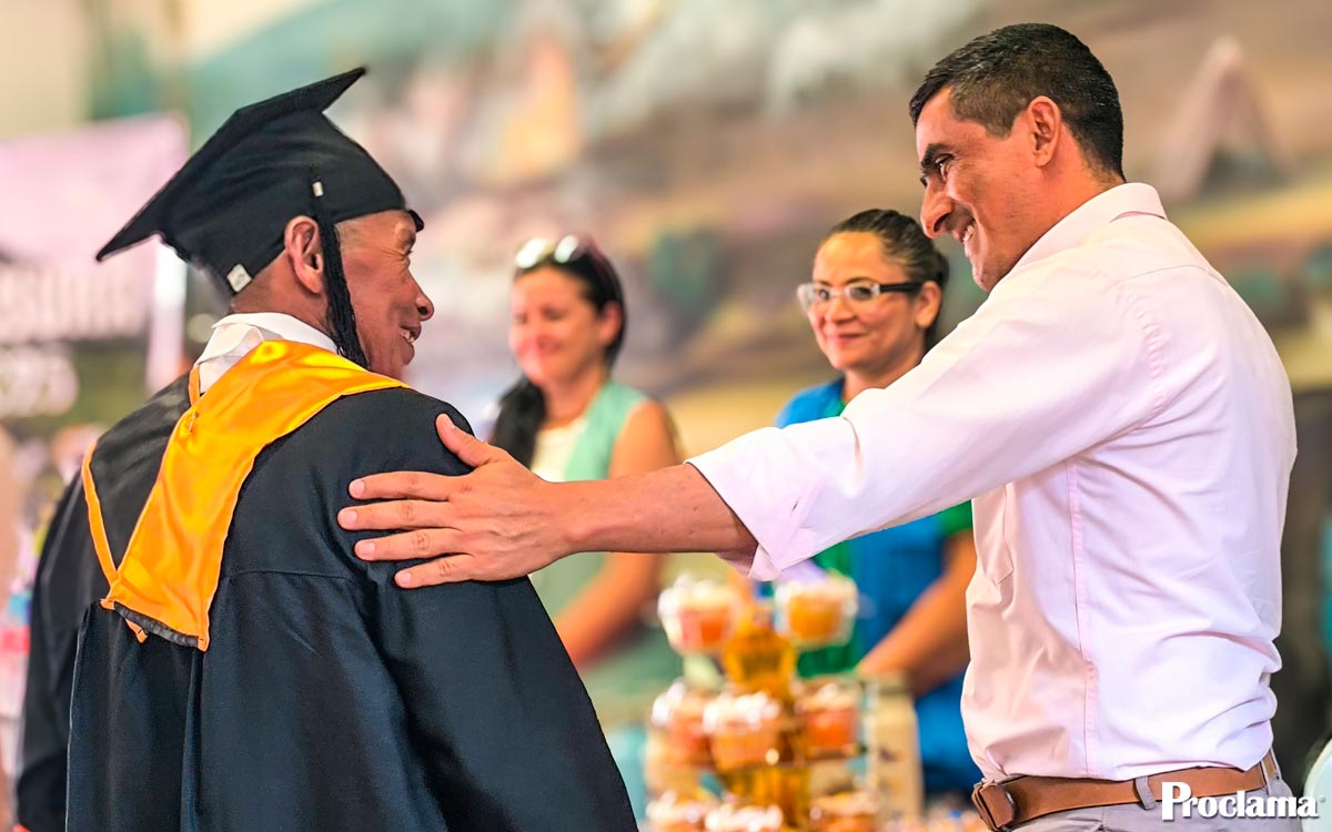 Firmantes-de-paz-se-graduan-en-Caloto.jpg