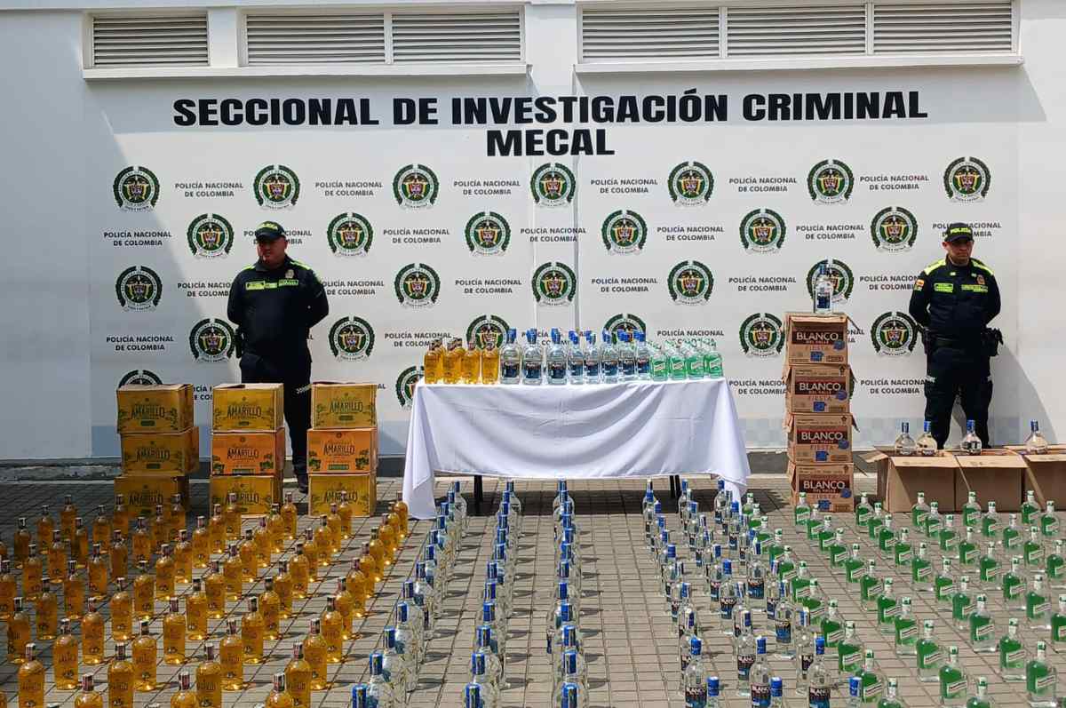 Incautan-580-botellas-de-licor-adulterado-en-Cali.jpg