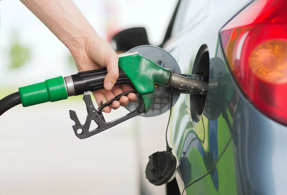 Baja en el precio de la gasolina en Colombia Baja en el precio de la gasolina en Colombia