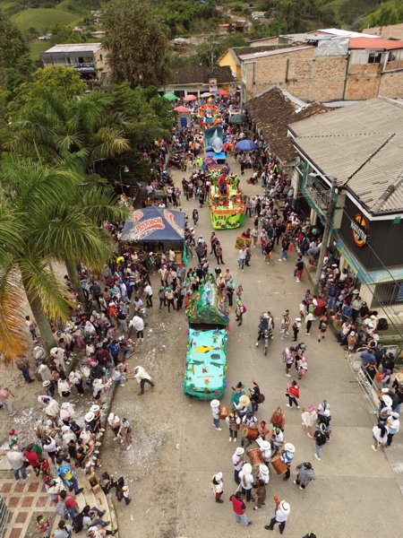 El Tambo celebró con alegría sus Carnavales 2026 El Tambo celebró con alegría sus Carnavales 2026