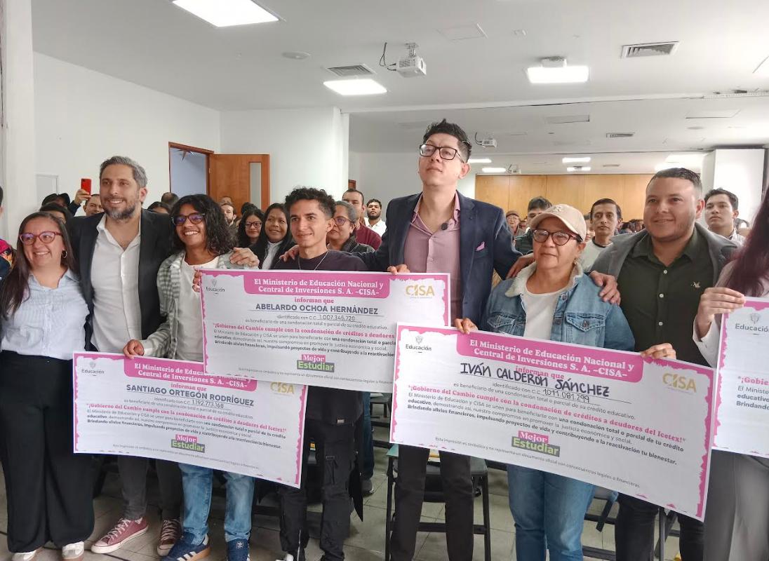 Gobierno-condona-deudas-ICETEX-a-mas-de-1.100-estudiantes.jpg