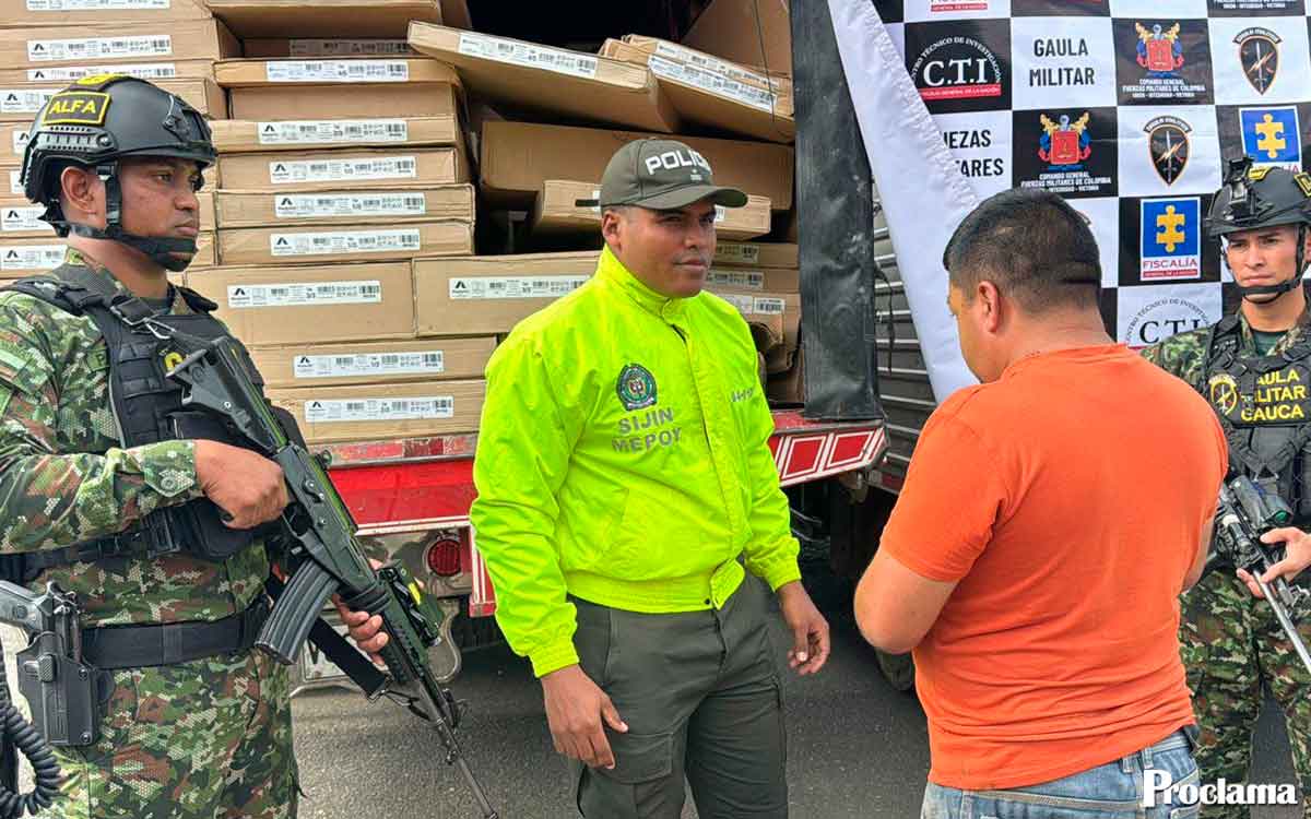 Policía recupera camiones y mercancía valorada en $67 millones