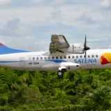 Avión de la aerolínea Satena similar al desaparecido en la ruta Medellín Ocaña.