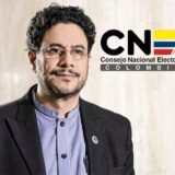 ¡ZARPAZO A LA DEMOCRACIA!