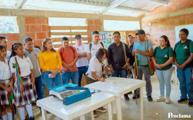 Quilichao equipa laboratorio cafetero escolar