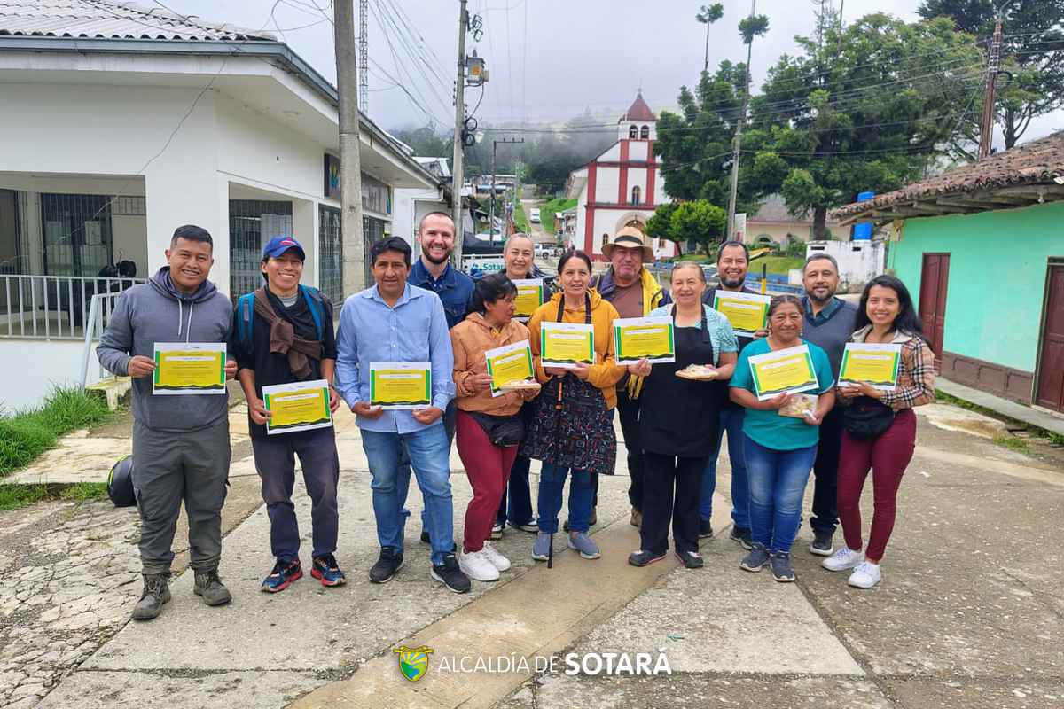 Sotara-culmina-primera-etapa-de-formacion-turistica.jpg
