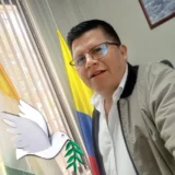 Alcalde de Morales, Óscar Yamith Guachetá Arrubla, durante rueda de prensa en la que denunció secuestro y ataque armado en la vía Panamericana, Cauca.