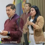 Alcaldía de Sotará presenta ante el Concejo Municipal avances del proyecto del Hospital de Paispamba, con intervención de funcionarios y directivos de la E.S.E. Centro 2 durante sesión oficial.
