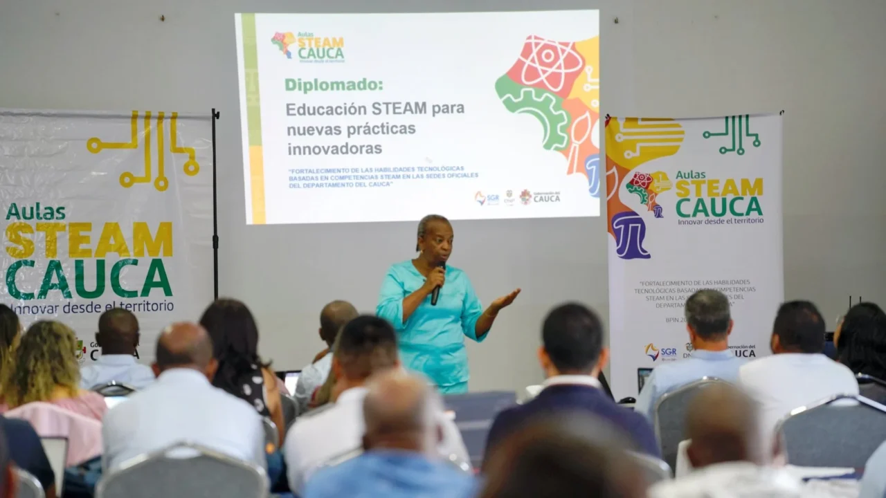123-docentes-en-Cauca-culminaron-diplomado-STEAM-1280x720.webp