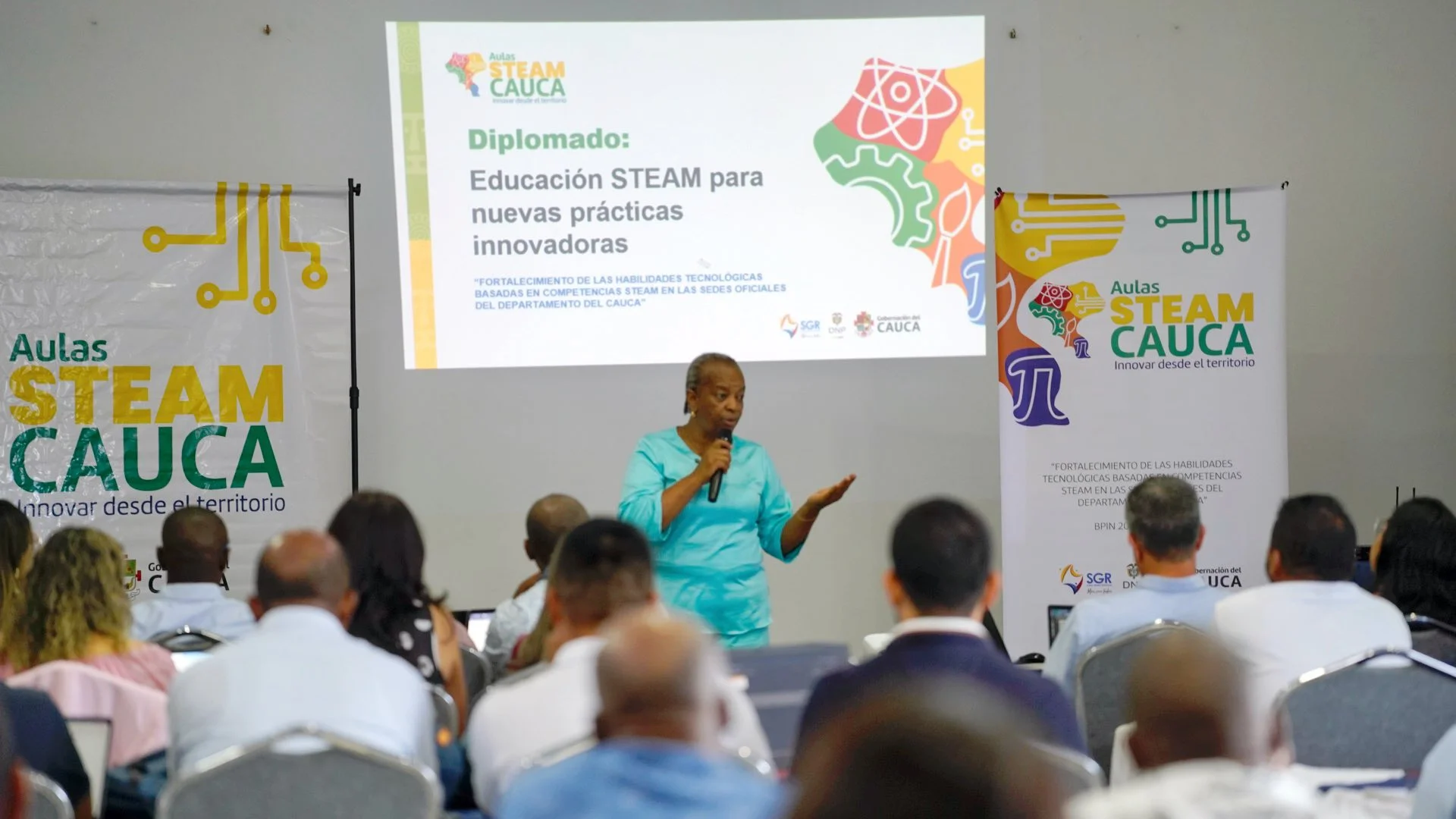 Docentes del Cauca reciben certificación tras culminar diplomado en habilidades tecnológicas STEAM orientado a la enseñanza en aulas educativas