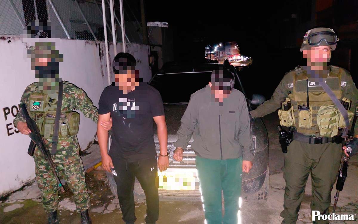 Ejército-captura-dos-hombres-con-base-de-coca-en-Morales Ejército-captura-dos-hombres-con-base-de-coca-en-Morales