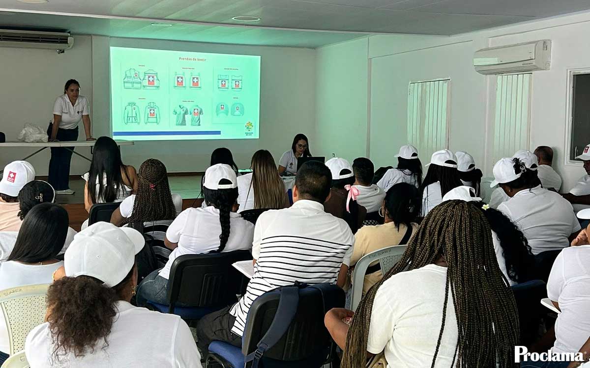 Equipos-de-salud-de-Suarez-reciben-certificacion.jpg