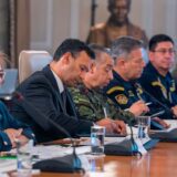 Gobierno busca 12 billones para armamento militar