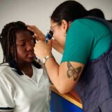 Jornada de salud llega a estudiantes en Caloto