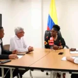 LA PARADOJA DEL PUEBLO DE FRANCIA Y LA CURUL DE PAZ