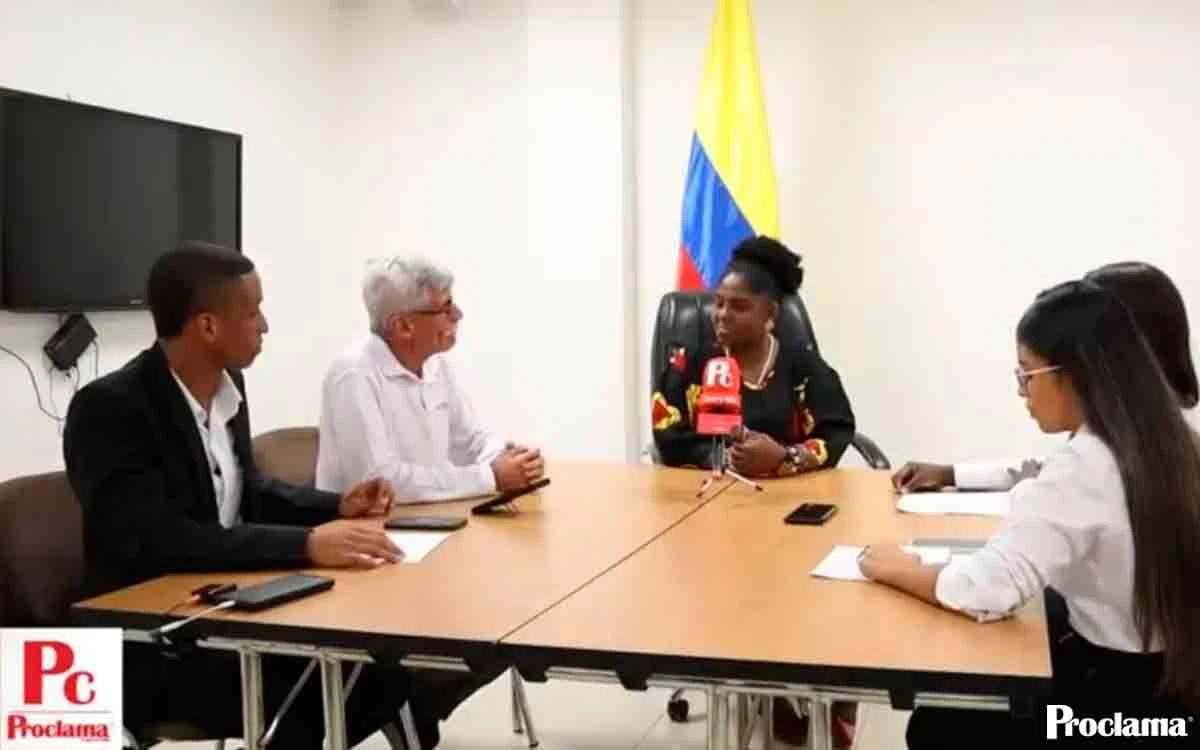 LA PARADOJA DEL PUEBLO DE FRANCIA Y LA CURUL DE PAZ