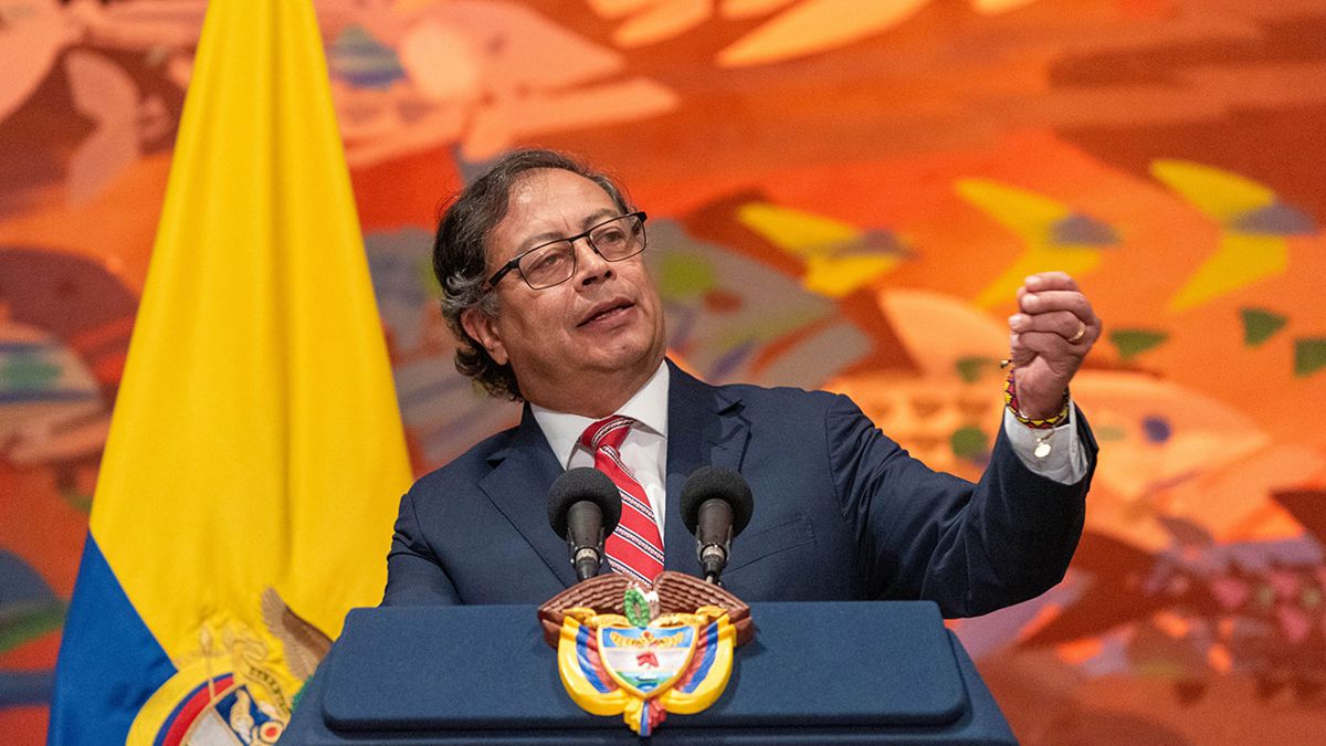 Se-va-Petro-hora-de-hacer-un-balance.jpg