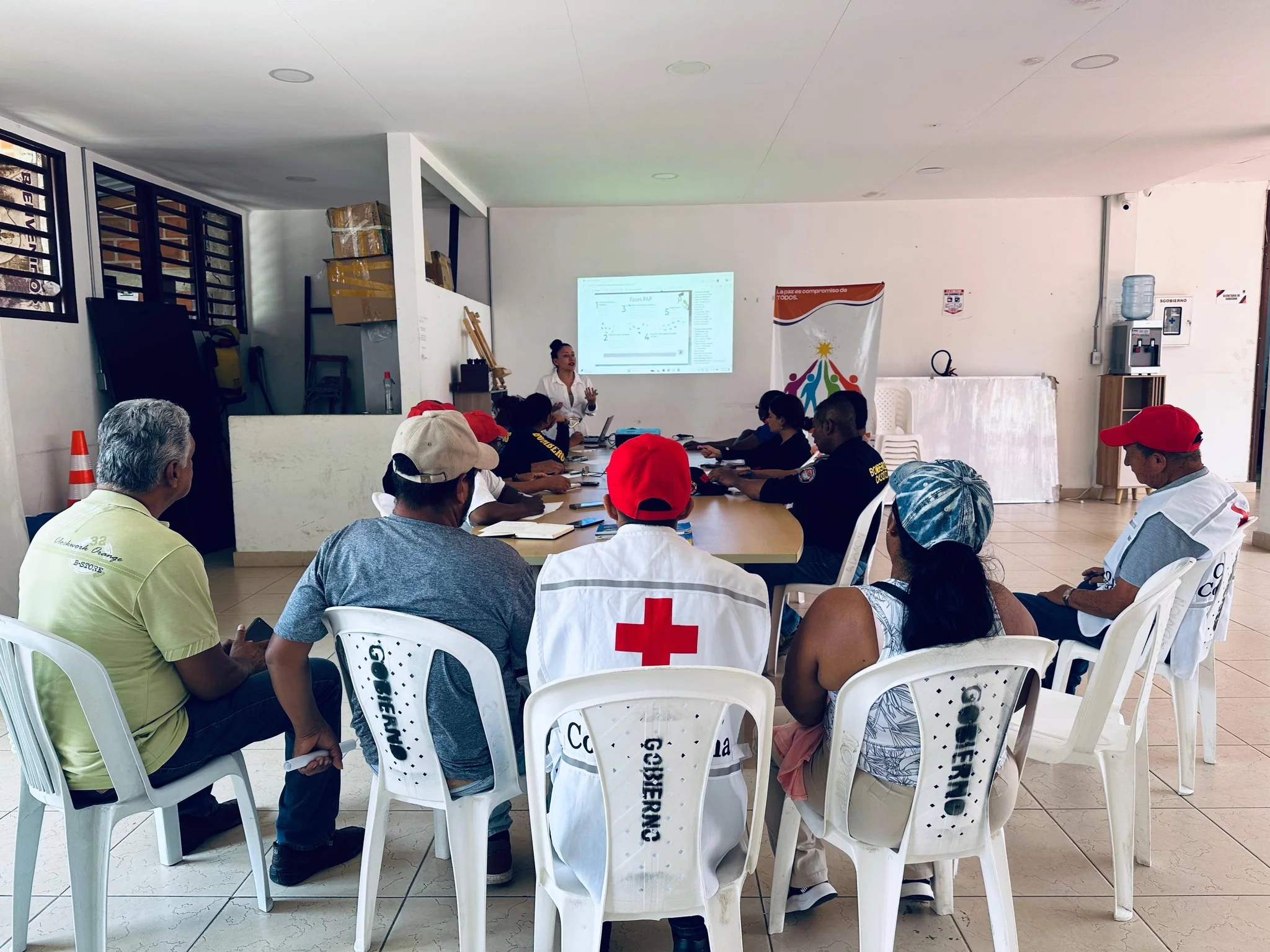 Capacitación a organismos de socorro en primeros auxilios psicológicos para atención emocional en emergencias en un municipio del Cauca