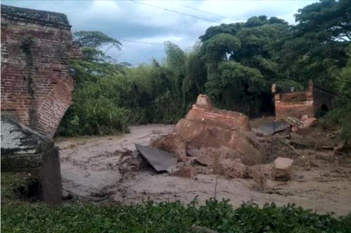 Colapso-del-Puente-de-los-Esclavos-intensifica-agonia-del-patrimonio-historico-caucano-3.jpg