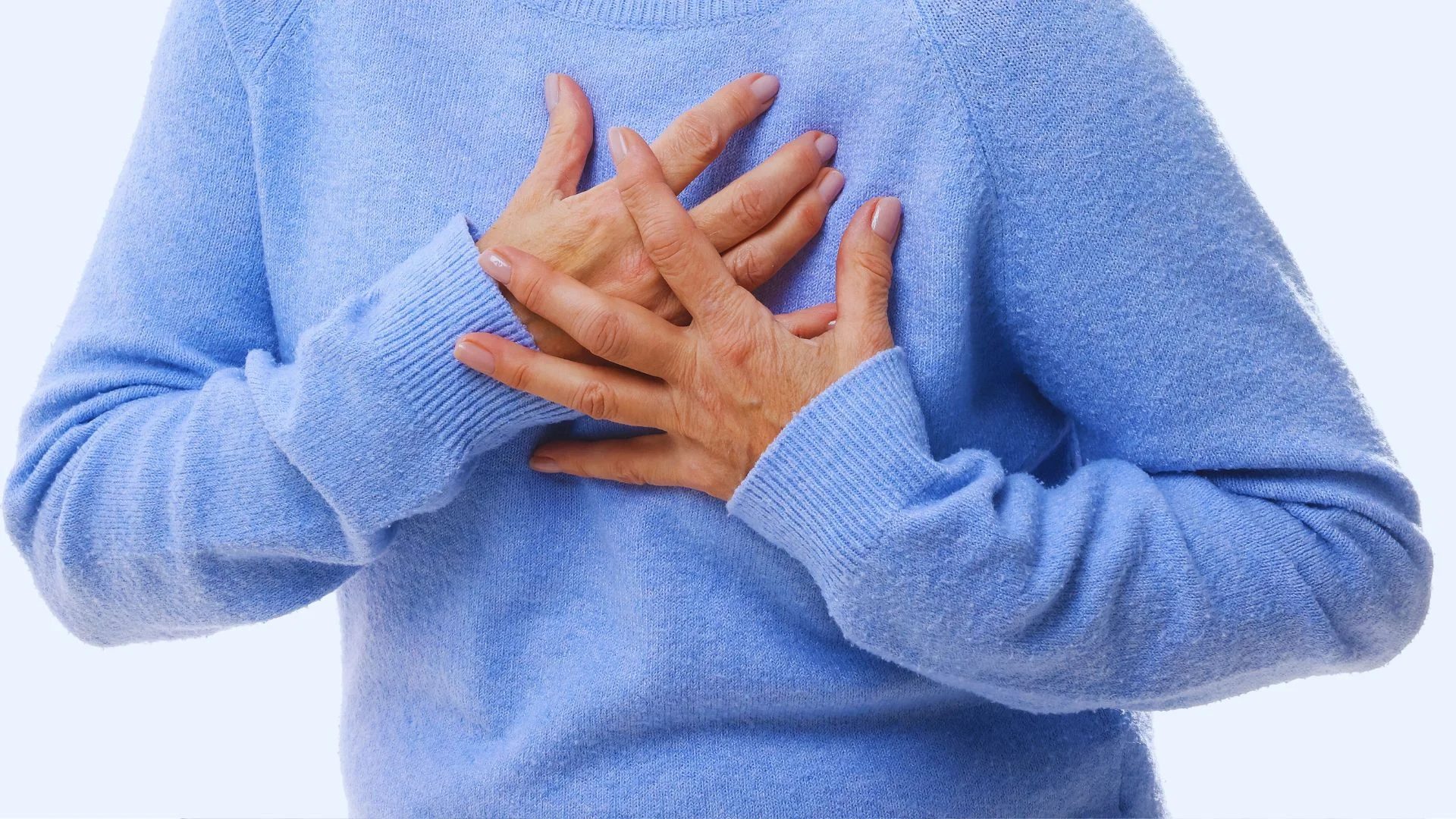 Síntomas de infarto en mujeres y cómo identificarlos a tiempo