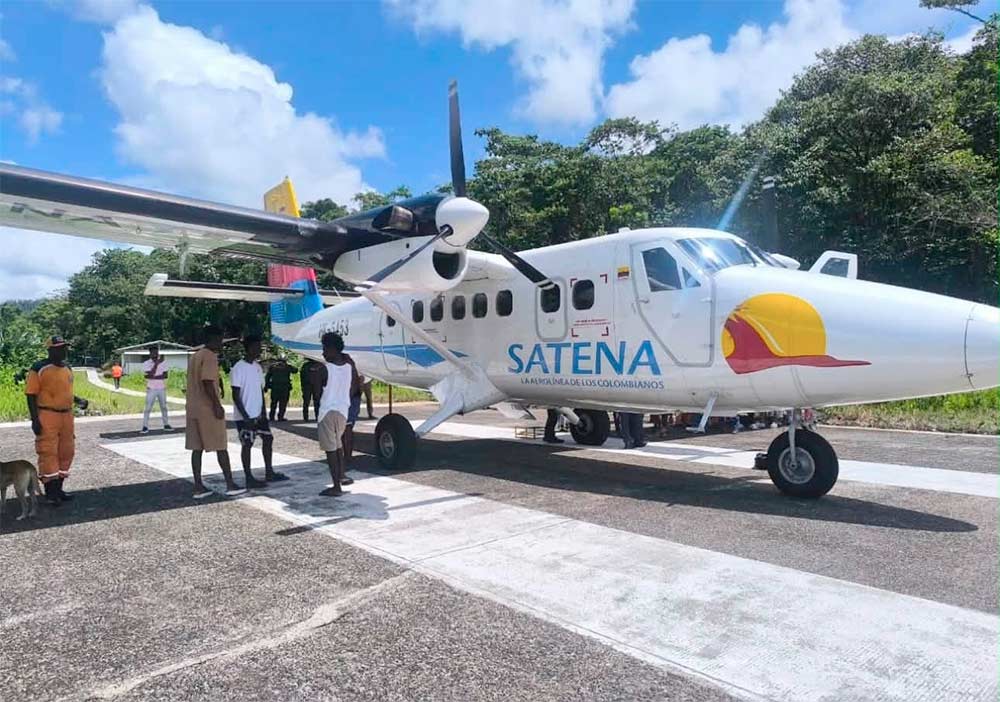 Lopez-de-Micay-avanza-en-conectividad-aerea-con-Satena-1.jpg