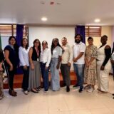 Suárez articula acciones institucionales por mujeres