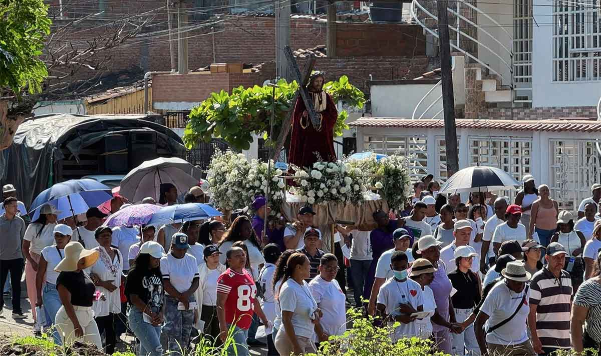 Viacrucis-en-Puerto-Tejada-reunio-a-mas-de-mil-personas.jpg