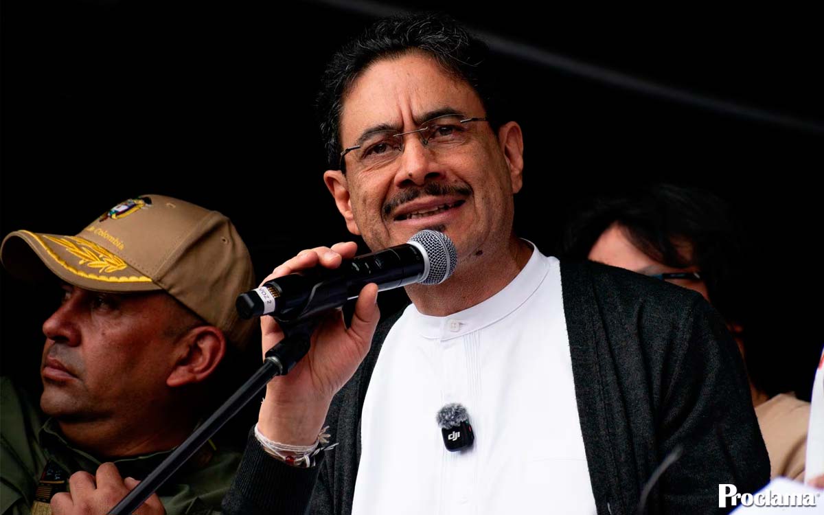 Cepeda-cerro-campana-con-llamado-contra-la-corrupcion-2.jpg