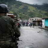 Militares vigilan zona rural tras tensión armada en Colombia