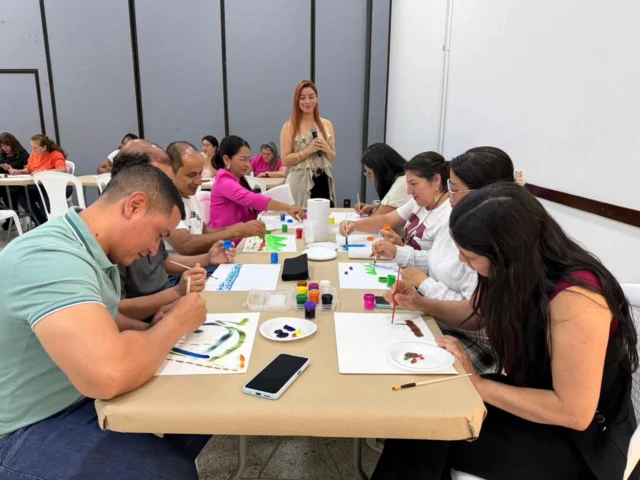 Comfacauca celebró el día de la secretaria y secretario con actividades de bienestar y desarrollo personal