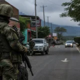 Control militar en vía rural de Jamundí