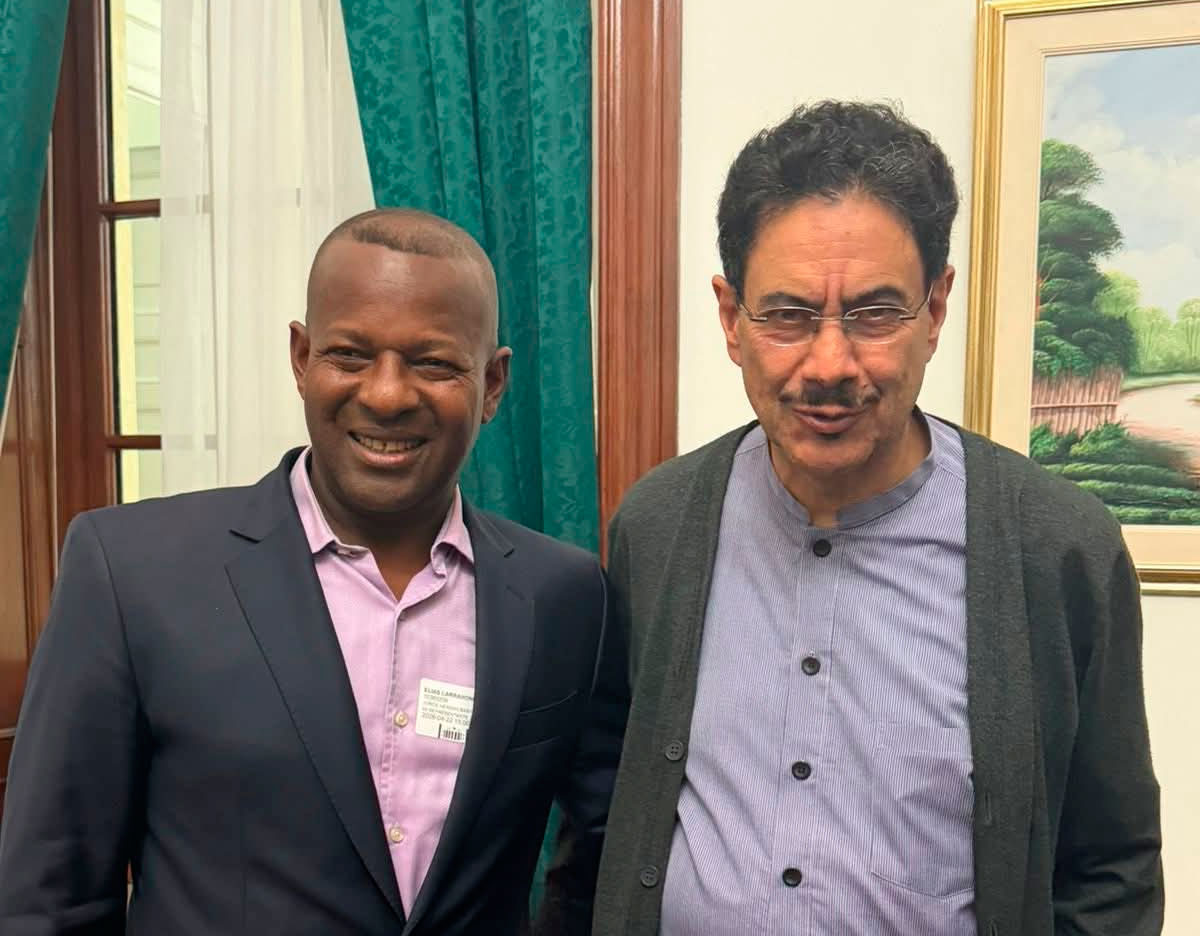 Elias-Larrahondo-y-Colombia-Renaciente-apoyan-candidatura-de-Ivan-Cepeda.jpg