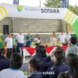 Estudiantes participan en la fase municipal de los Juegos Intercolegiados Supérate 2026 en competencias deportivas escolares