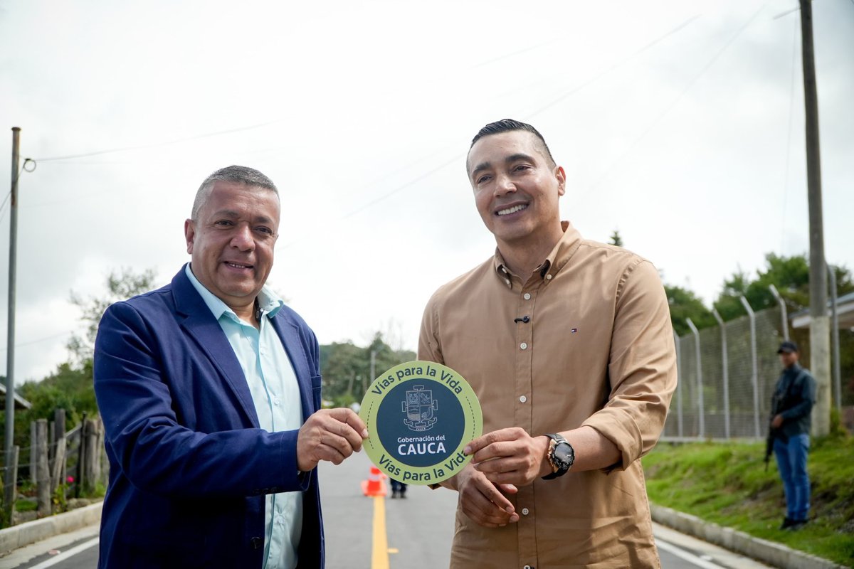 Gobernacion-entrega-mas-de-6-kilometros-de-via-pavimentada-en-Silvia.jpg