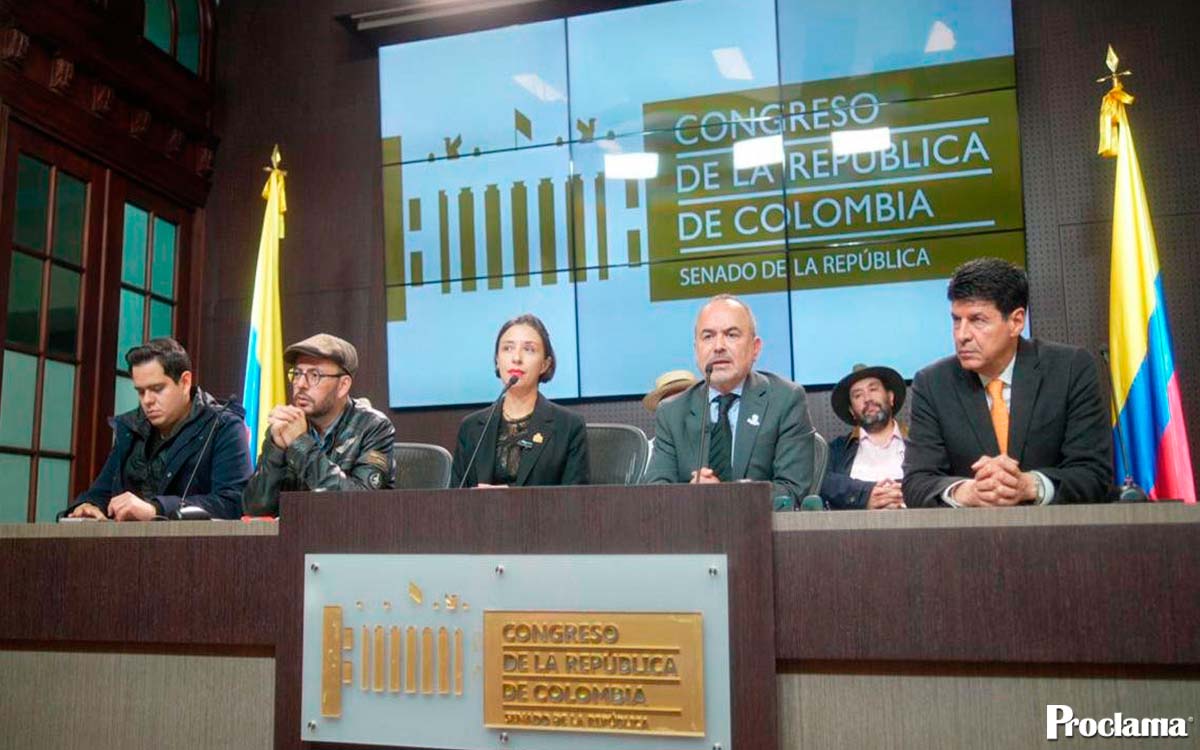Gobierno-presiona-al-Congreso-por-ley-agraria.jpg