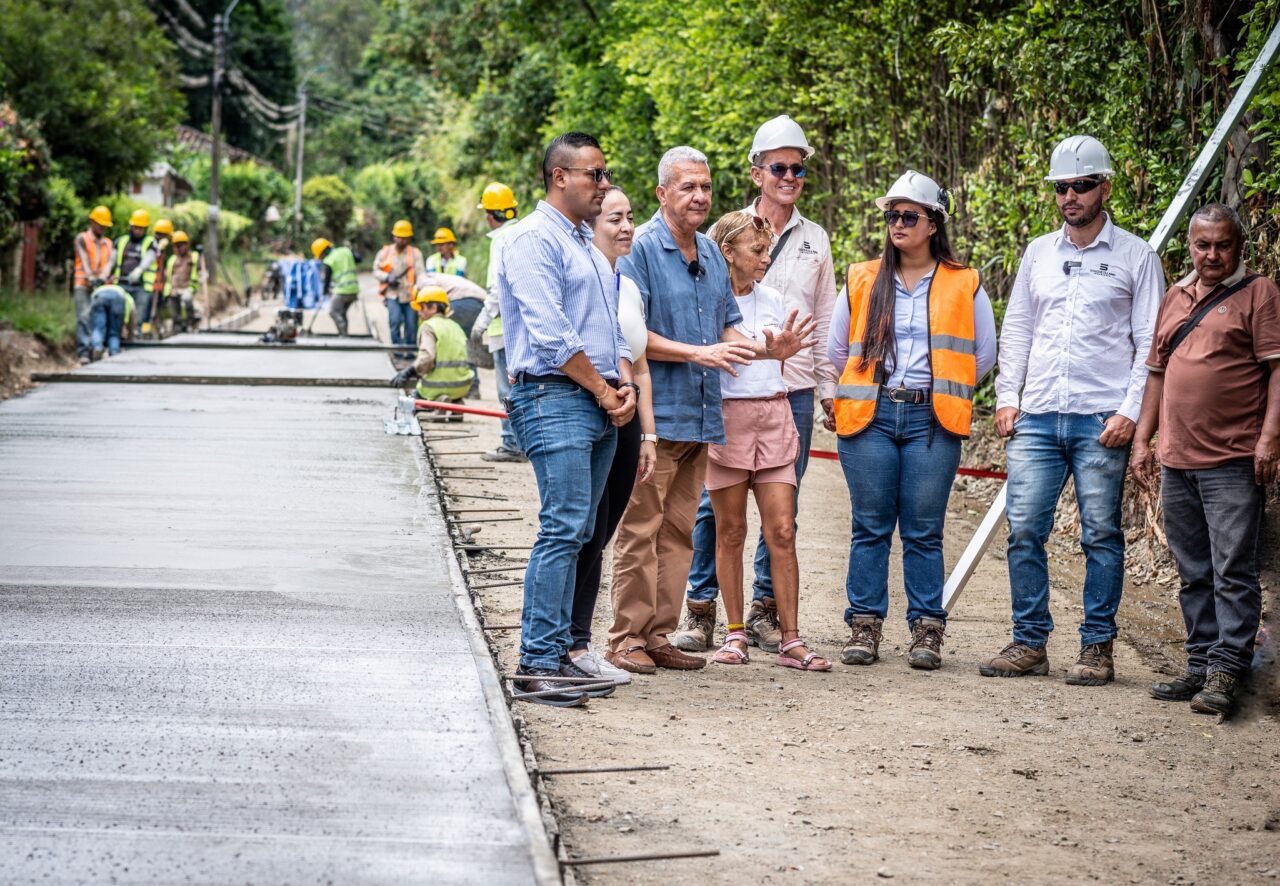 Miranda-inicia-obra-vial-rural-1280x886.jpg