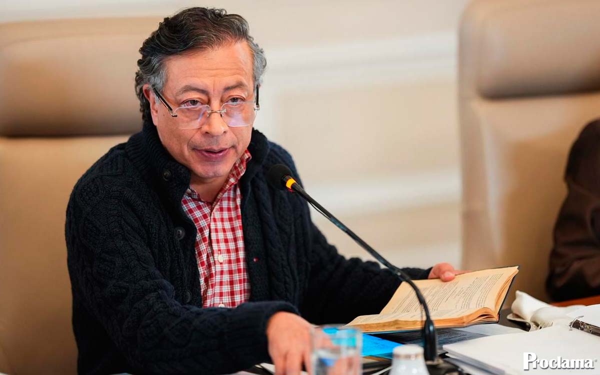 Petro-pidio-salida-de-militares-que-hagan-politica.jpg