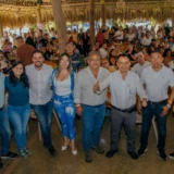 Alcaldía reconoció a madres y padres servidores