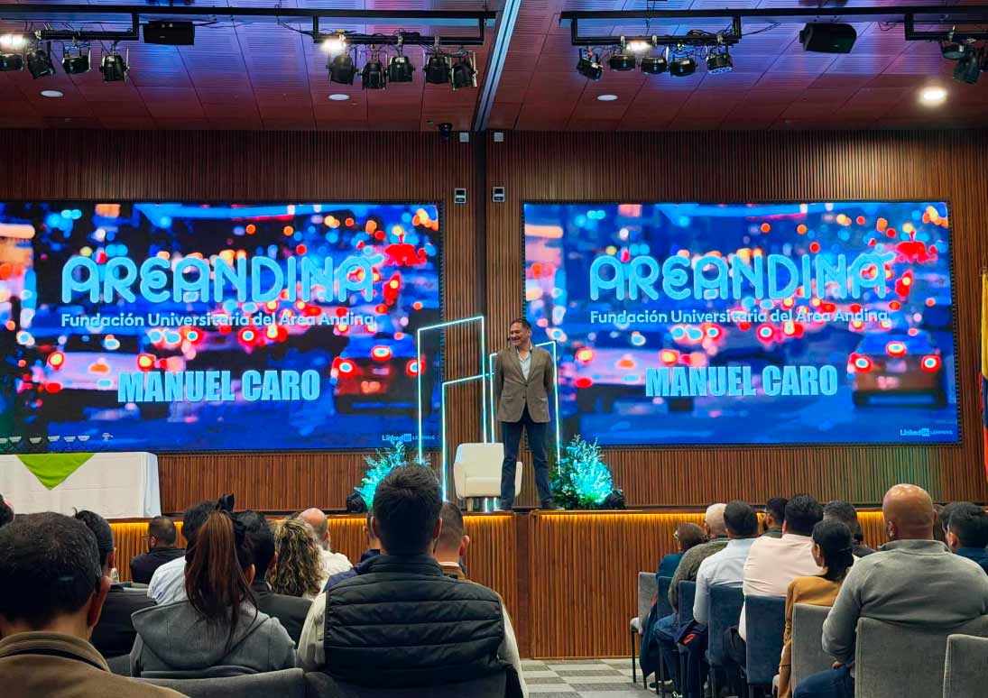 Areandina-reunio-a-200-aliados-alrededor-de-la-Innovacion-y-la-IA.jpg