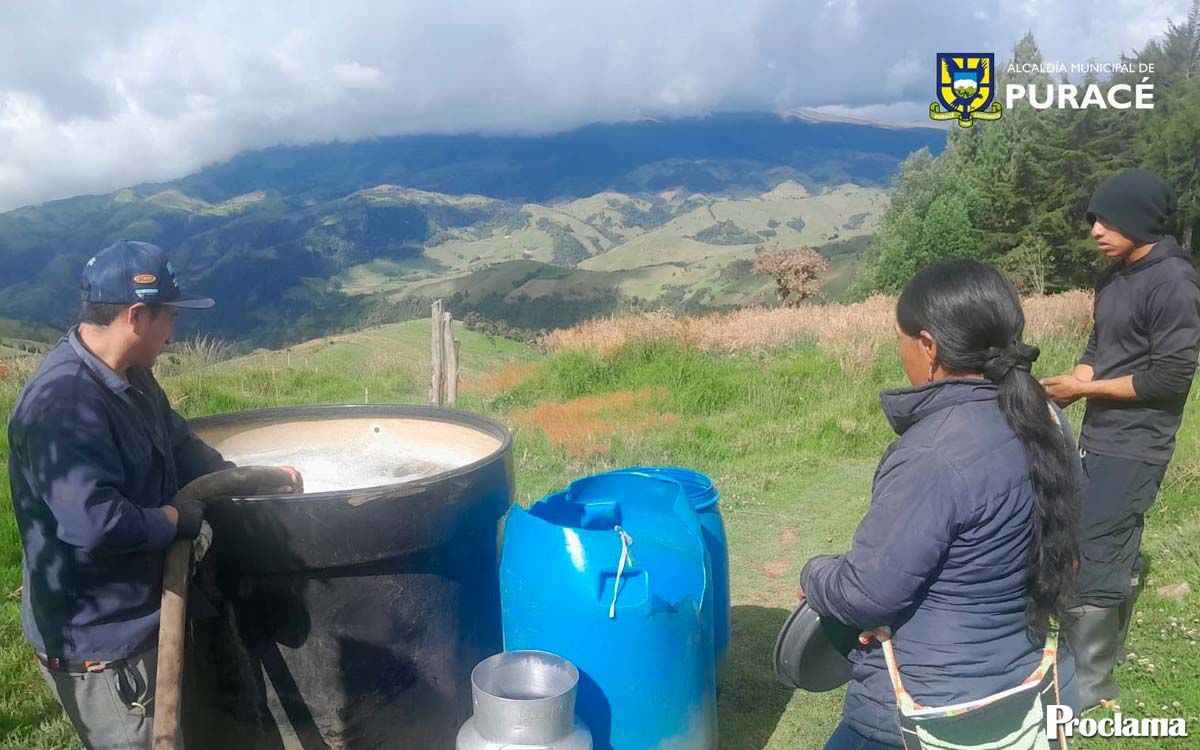 Ceniza-del-Puracé-afecta-fuentes-de-agua