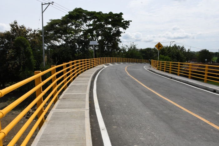Crean un sistema inteligente para anticipar fallas en puentes del Pacífico colombiano