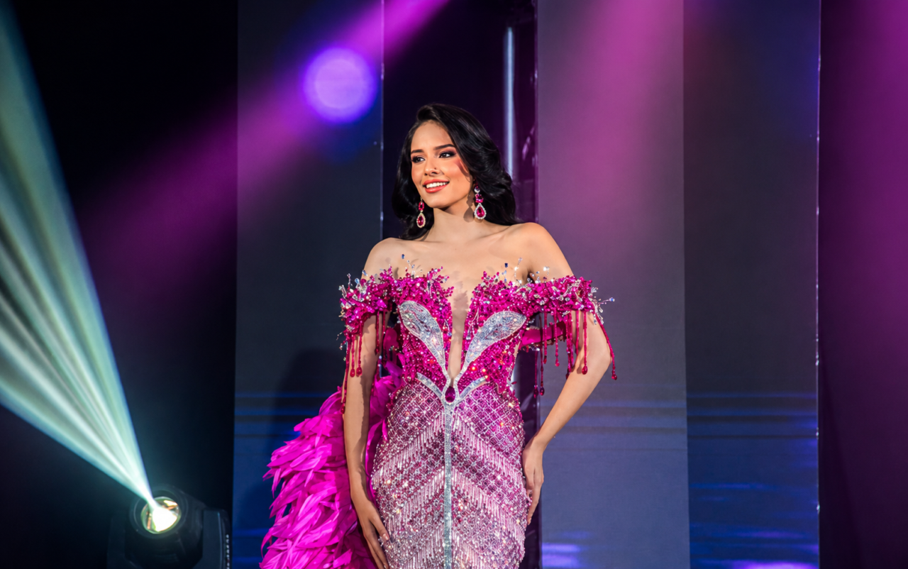 Del-Valle-del-Cauca-al-mundo-Paula-Andrea-Velez-se-corona-Miss-Teen-Icon-Colombia-Internacional-2026-1280x802.png