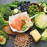 Alimentos frescos de la dieta DASH para controlar la presión arterial